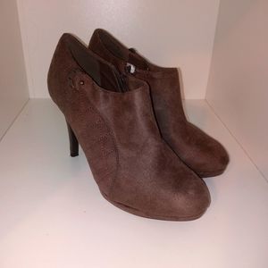 Impo brand healed boots